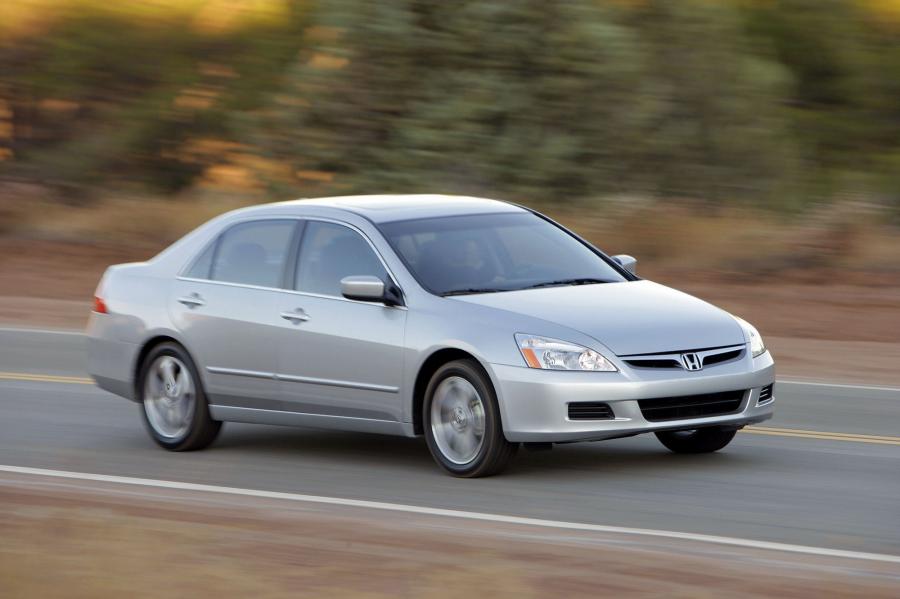  Honda Accord Sedan EX-L 2006 года  (фото 6 из 17)